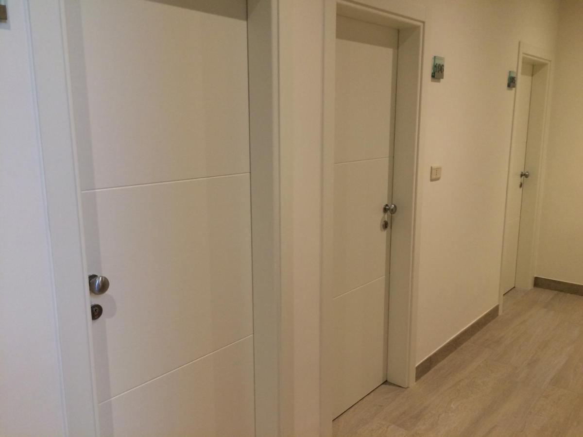 Hotel Pigalle Riccione Esterno foto